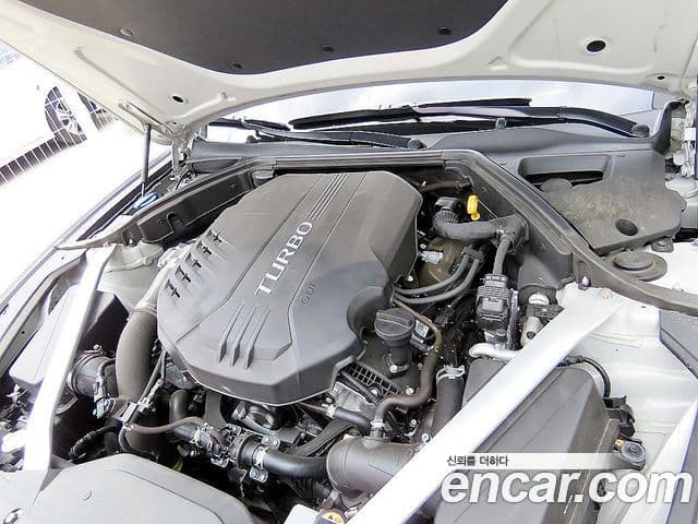 Genesis G70 2025 — Şəkil 19/20