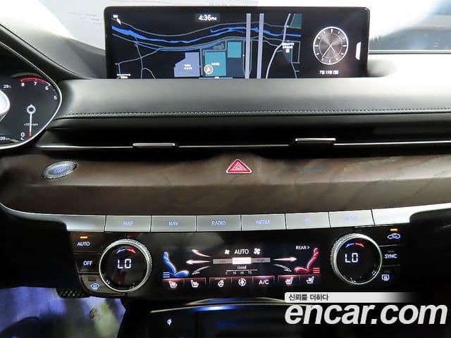 Genesis Electrified G80 2020 — фото 16 из 20