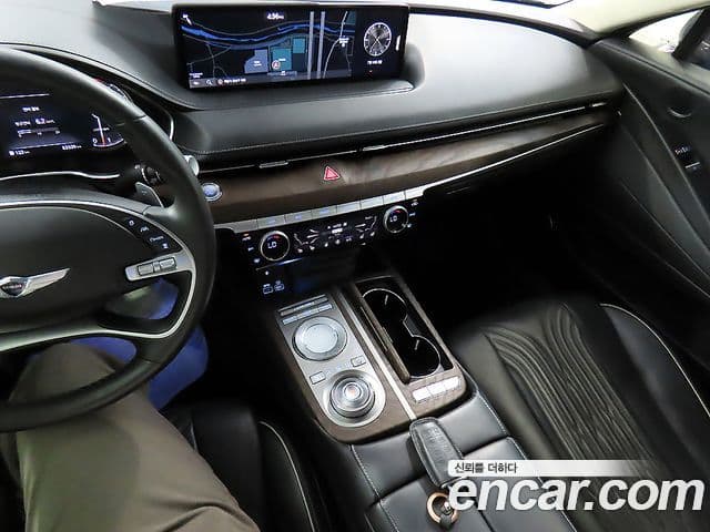Genesis Electrified G80 2020 — фото 17 из 20