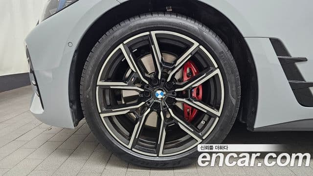 BMW 4 Series 2025 — Фото 5/20