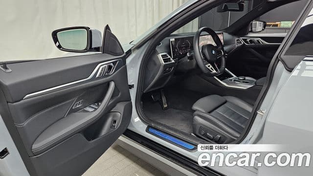 BMW 4 Series 2025 — ფოტო 10/20