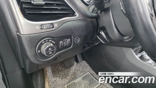 Jeep Cherokee 2021 — Фото 20/20