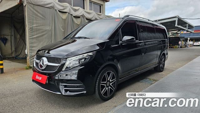 Mercedes-Benz V-Class 2023 — Şəkil 1/20