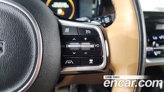 Kia Sorento 2022 — Фото 17/20