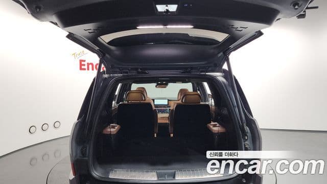 Hyundai Santa Fe 2024 — фото 17 из 20