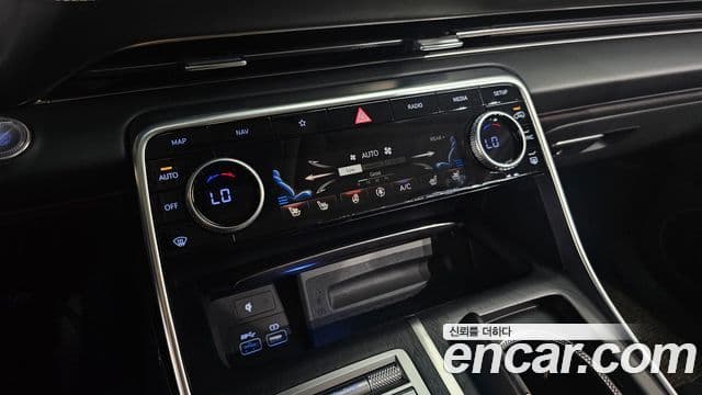 Genesis GV80 2020 — Photo 9/34
