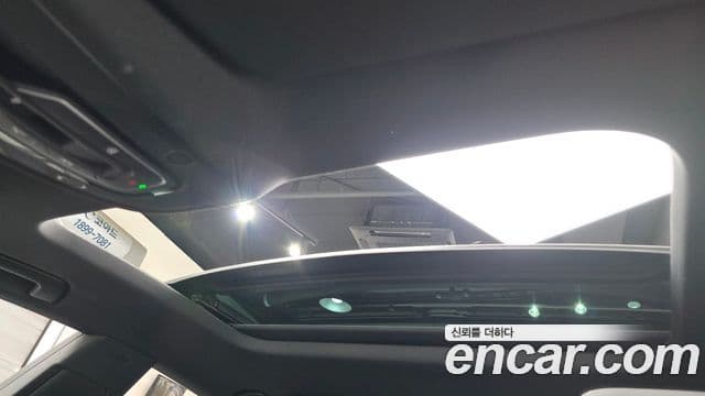 Audi A7 2022 — фото 18 из 20