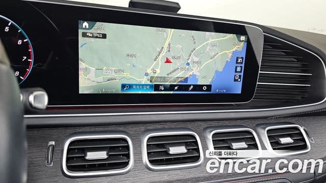 Mercedes-Benz GLS-Class 2022 — фото 15 из 20