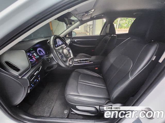Hyundai Sonata 2022 — фото 8 из 20