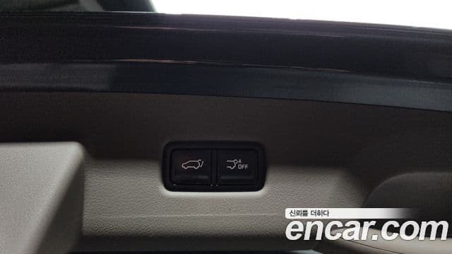 Kia Carnival 2025 — фото 16 из 20