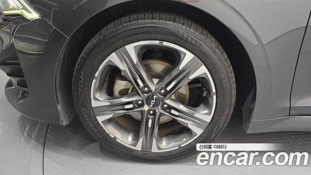 Kia K5 2022 — Şəkil 4/20