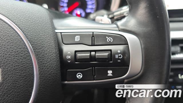 Kia K5 2022 — Şəkil 15/20