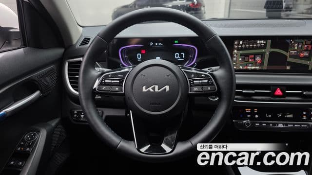 Kia Seltos 2025 — ფოტო 16/20