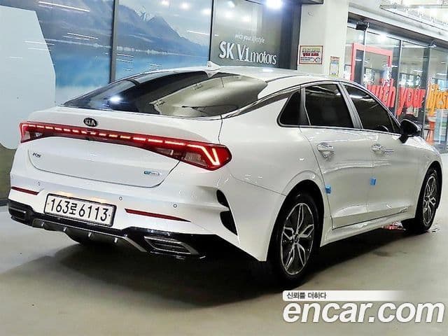 Kia K5 2021 — фото 1 из 20