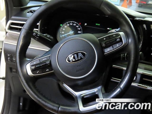 Kia K5 2021 — фото 13 из 20