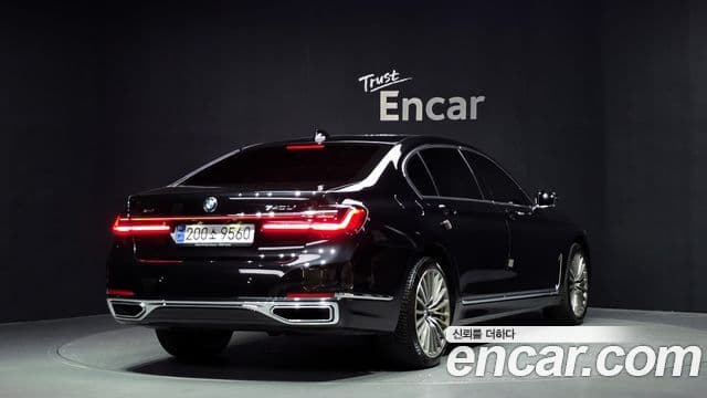 BMW 7 Series 2022 — ფოტო 2/20