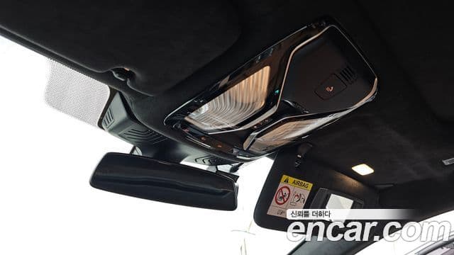 BMW 7 Series 2022 — Photo 15/38