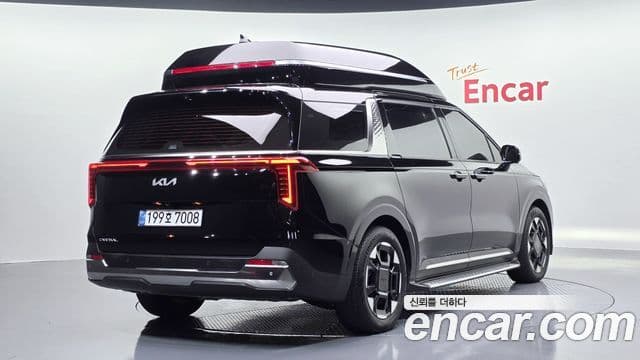 Kia Carnival 2025 — Фото 2/20