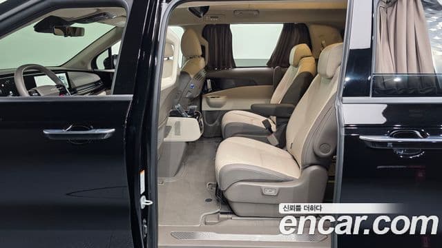 Kia Carnival 2025 — Фото 11/20