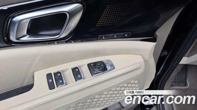 Kia Carnival 2025 — Фото 19/20