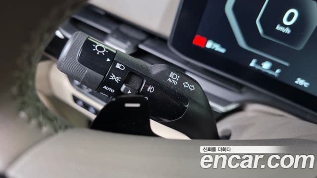 Kia Carnival 2025 — Фото 20/20