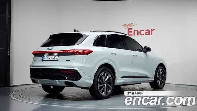 Audi Q5 2025 — Şəkil 1/20