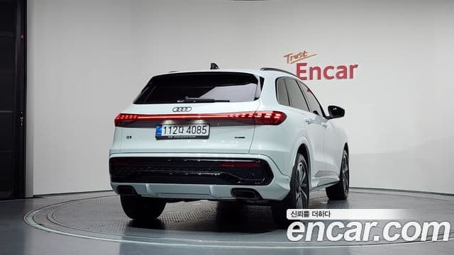 Audi Q5 2025 — фото 3 из 20