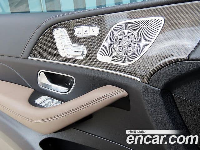 Mercedes-Benz GLE-Class 2023 — ფოტო 1/20