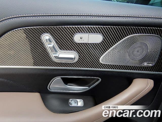 Mercedes-Benz GLE-Class 2023 — ფოტო 11/20
