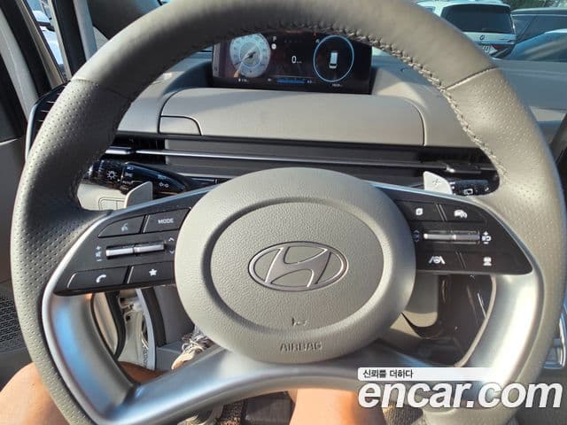 Hyundai Staria 2025 — ფოტო 10/13
