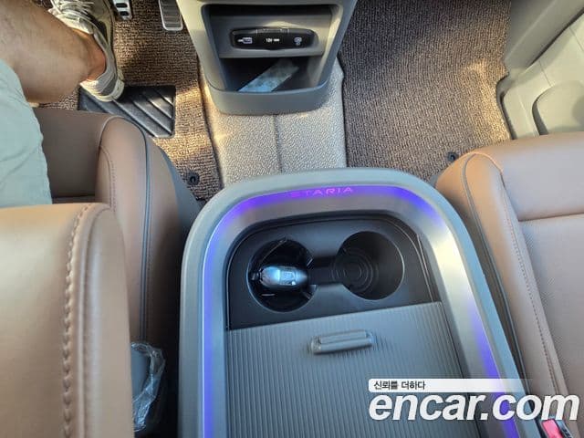 Hyundai Staria 2025 — фото 11 из 13