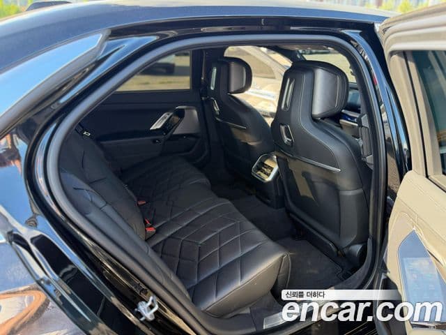 BMW 7 Series 2023 — Photo 11/20