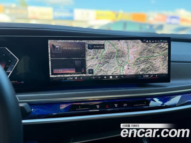 BMW 7 Series 2023 — Photo 14/20
