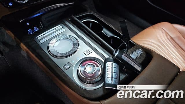 Genesis Electrified G80 2021 — Şəkil 9/20
