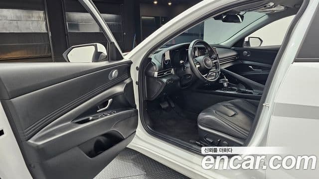 Hyundai Avante 2022 — Фото 10/20