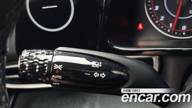 Hyundai The New Avante Hybrid 2022 — Photo 30/32