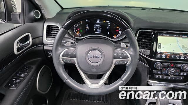 Jeep Grand Cherokee 2019 — Şəkil 13/20