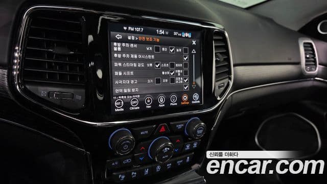 Jeep Grand Cherokee 2019 — Şəkil 15/20