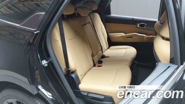 Kia Sorento 2023 — Şəkil 11/20