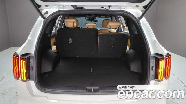 Kia Sorento 2022 — Фото 19/20