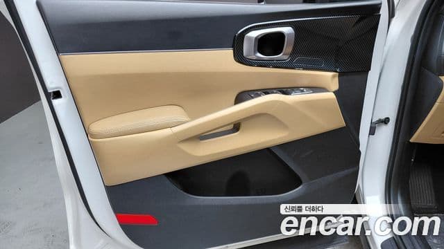 Kia Sorento 2022 — Photo 9/30