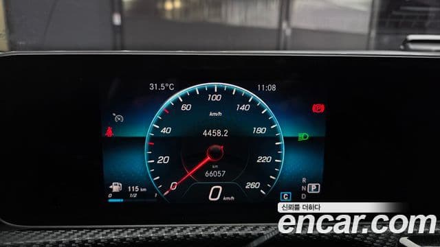 Mercedes-Benz A-Class 2019 — Şəkil 25/30