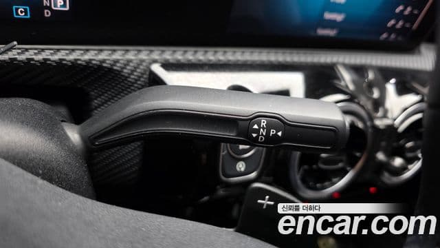 Mercedes-Benz A-Class 2019 — Şəkil 15/30