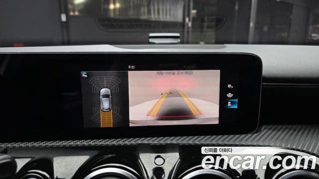 Mercedes-Benz A-Class 2019 — Şəkil 23/30