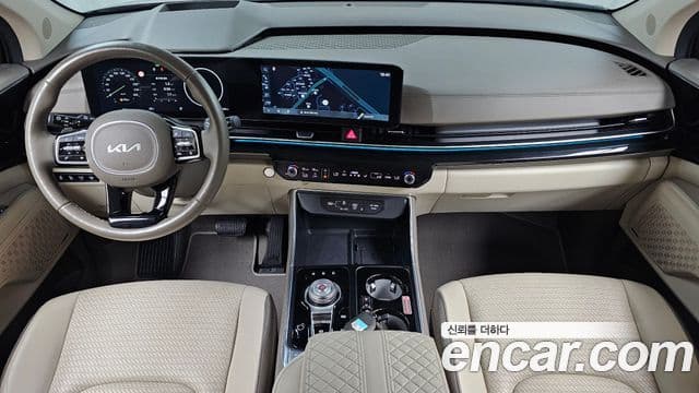 Kia Carnival 2024 — ფოტო 23/33