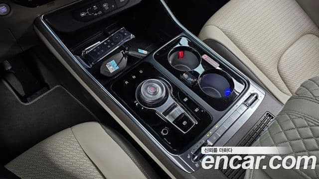 Kia Carnival 2024 — ფოტო 7/33