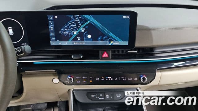 Kia Carnival 2024 — ფოტო 12/33