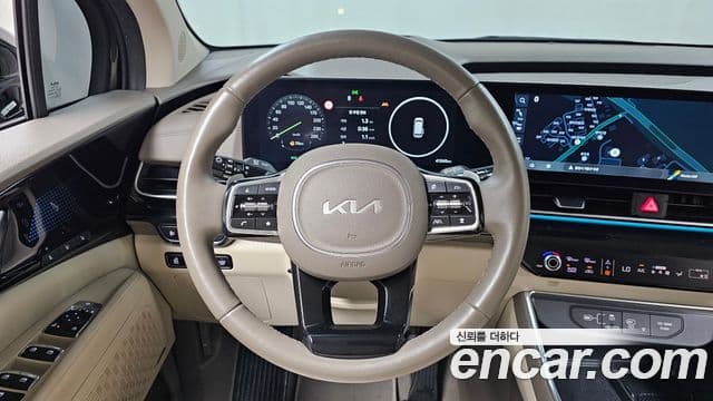 Kia Carnival 2024 — ფოტო 8/33