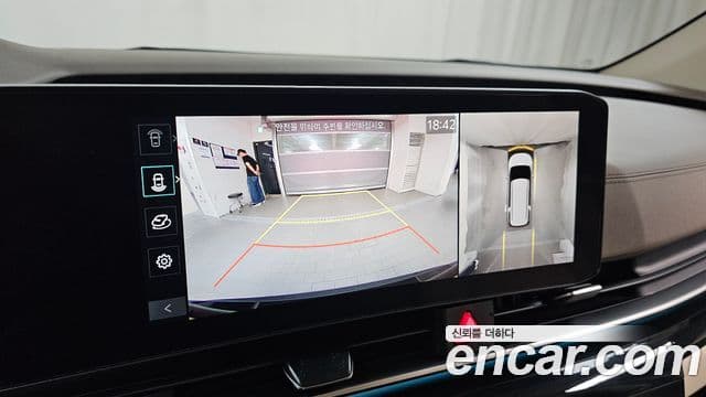 Kia Carnival 2024 — ფოტო 16/33