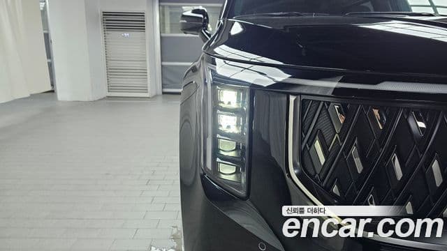 Kia Carnival 2024 — ფოტო 27/33